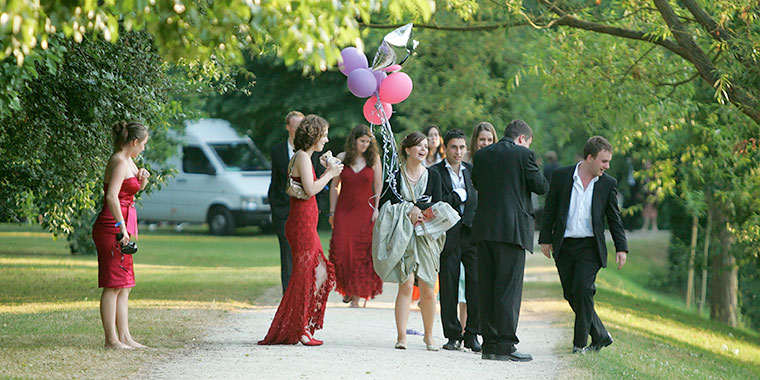 ENGLAND. Cambridge. May Week and Graduation